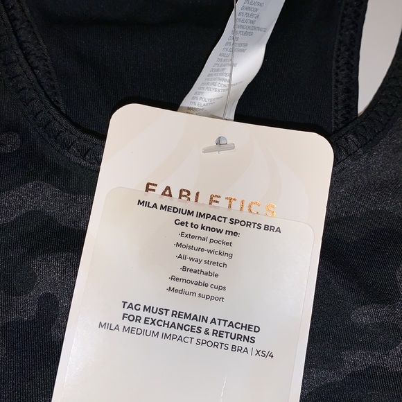 🆕 Fabletics “Mila” Black and Grey Camouflage Print Sports Bra - Women’s Size XS - Picture 8 of 8